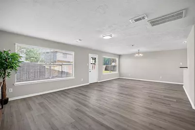 9711 Sutton Meadows Court, Houston, TX 77086 - Photo 5