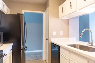 10734 Bexley Dr, Houston, TX 77099 - Photo 5