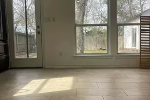 7916 Comal St, Houston, TX 77051 - Photo 9