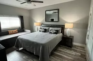 982 Driftwood Dr, Crystal Beach, TX 77650 - Photo 13