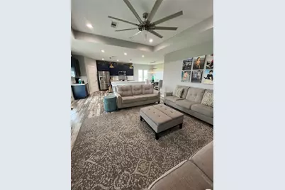 982 Driftwood Drive, Crystal Beach, TX 77650 - Photo 3