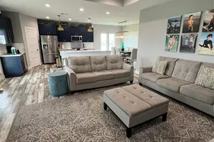 982 Driftwood Dr, Crystal Beach, TX 77650 - Photo 3