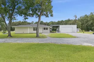 379 Rose Ln, Orange, TX 77632 - Photo 3