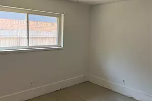13907 Bearwood Rd, Houston, TX 77038 - Photo 11