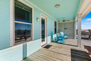 800 West Ln, Crystal Beach, TX 77650 - Photo 25