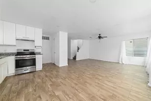 10106 Farrell Dr, Houston, TX 77070 - Photo 9