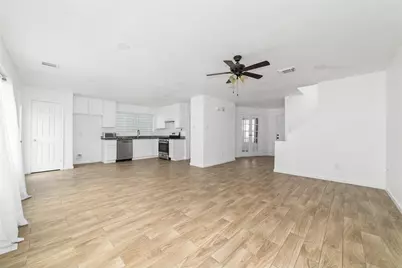 10106 Farrell Drive, Houston, TX 77070 - Photo 5
