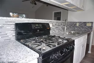 3022 Helmsley Dr, Pearland, TX 77584 - Photo 7