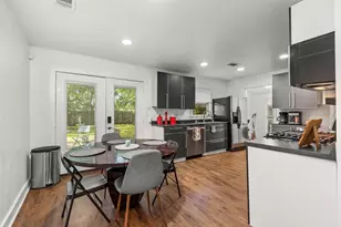 5808 Community Dr, Houston, TX 77005 - Photo 13