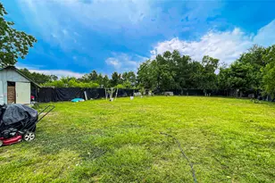 37 County Rd 3479J, Cleveland, TX 77327 - Photo 19