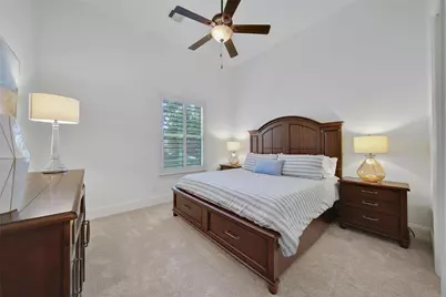 11 Hollyflower Place, The Woodlands, TX 77375 - Photo 5