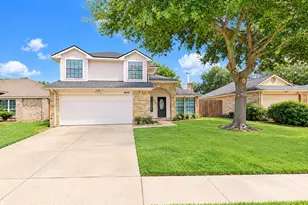 5622 Woodland Glade Dr, Houston, TX 77066 - Photo 1