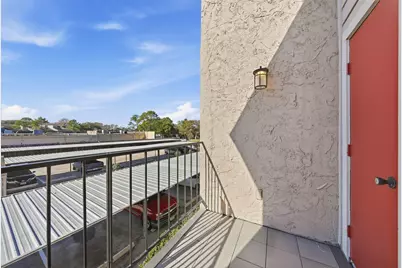 10855 Meadowglen Lane #823, Houston, TX 77042 - Photo 19