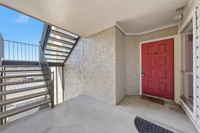 10855 Meadowglen Lane #823, Houston, TX 77042 - Photo 29