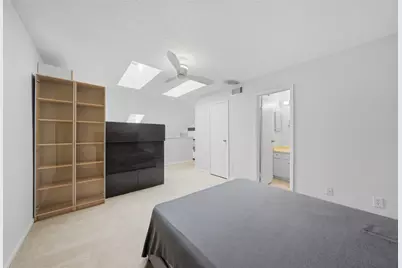 10855 Meadowglen Lane #823, Houston, TX 77042 - Photo 27