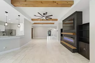 230 Edgewater Dr, West Columbia, TX 77486 - Photo 7