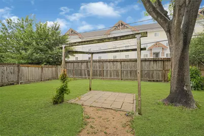 2131 Counter Point Drive, Houston, TX 77055 - Photo 23