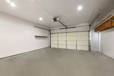 4001 Tanglewilde Street #404, Houston, TX 77063 - Photo 9