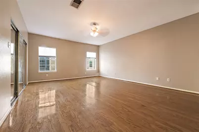 4001 Tanglewilde Street #404, Houston, TX 77063 - Photo 13