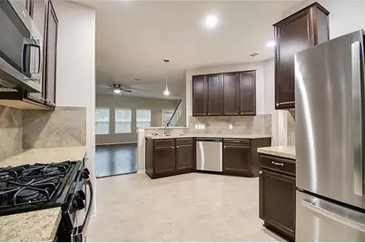 28939 Birch Green Way, Spring, TX 77386 - Photo 5