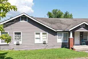 300 E James St, Baytown, TX 77520 - Photo 7