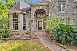 70 N Skyflower Ct, The Woodlands, TX 77381 - Photo 5