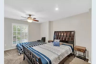 70 N Skyflower Court, The Woodlands, TX 77381 - Photo 23