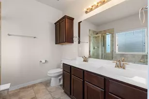 12638 Pirate Bend Dr, La Marque, TX 77568 - Photo 23
