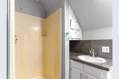 305 Johnson Avenue, Palacios, TX 77465 - Photo 17