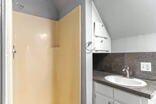 305 Johnson Ave, Palacios, TX 77465 - Photo 17