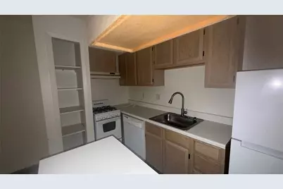 1328 Bomar Street #11, Houston, TX 77006 - Photo 5