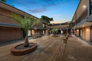 935 Byrne St, Houston, TX 77009 - Photo 29