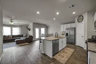 11719 Bari Reef Ln, Conroe, TX 77304 - Photo 5