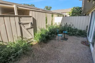 5874 Doliver Dr, Houston, TX 77057 - Photo 37