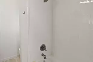 5874 Doliver Dr, Houston, TX 77057 - Photo 29