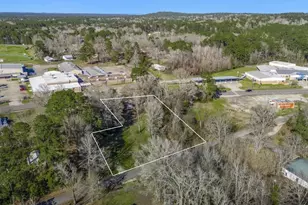 472 E Main St, Zavalla, TX 75980 - Photo 21