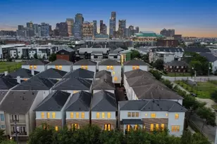 2810 Capitol St, Houston, TX 77003 - Photo 3