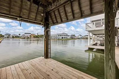 16610 Tern Road, Jamaica Beach, TX 77554 - Photo 37