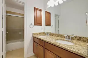 2110 Mateo Park Dr, Houston, TX 77047 - Photo 17
