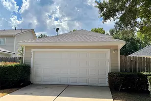 3951 Town Park Ln, Missouri City, TX 77459 - Photo 3