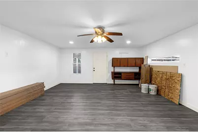 6014 Belarbor Street, Houston, TX 77033 - Photo 23