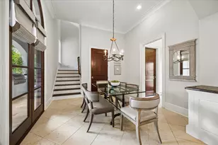 310 Tynebridge Ln, Houston, TX 77024 - Photo 11