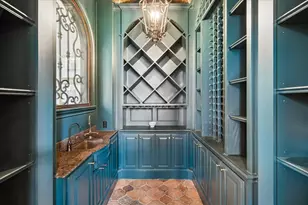 310 Tynebridge Ln, Houston, TX 77024 - Photo 37