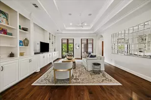 310 Tynebridge Ln, Houston, TX 77024 - Photo 21