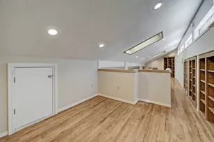 12811 Ashford Hills Dr, Houston, TX 77077 - Photo 15