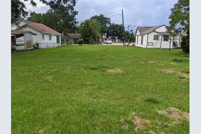 107 Correll Avenue, Wharton, TX 77488 - Photo 5