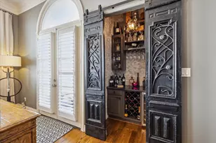 2405 Richton St, Houston, TX 77098 - Photo 9