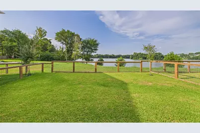 9609 Valeca Drive, Houston, TX 77075 - Photo 13