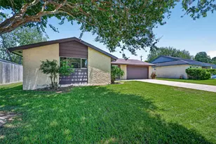 3307 Fernrock Dr, La Porte, TX 77571 - Photo 3