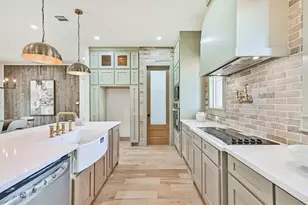 208 Pony Trail, Angleton, TX 77515 - Photo 17